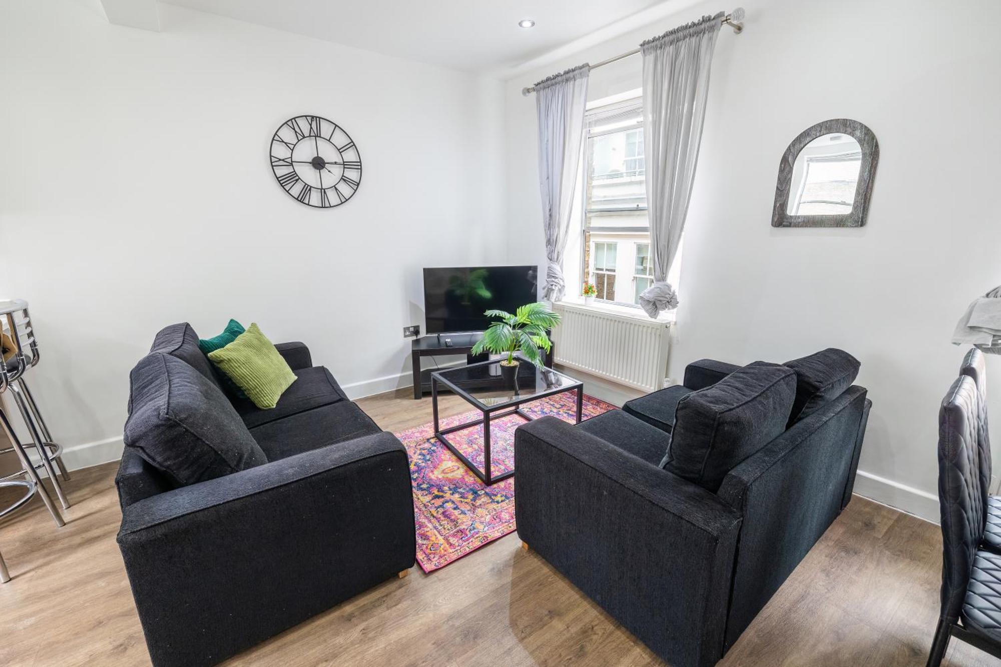 Premier Liverpool Street 2 Bed Super Apartment *